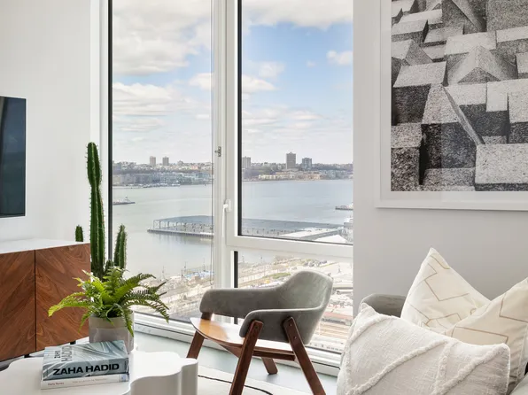 606 West 30th Street image 6 of 25