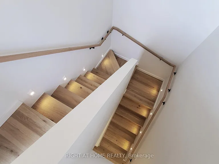 798 Dovercourt Rd #2 — Photo 7