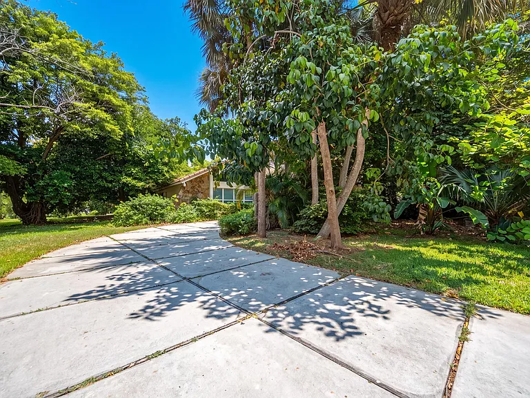 4020 NW 101st Dr — Photo 44