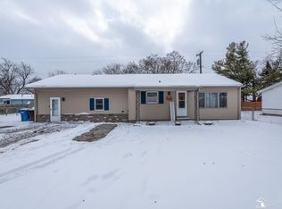 3240 Baycrest Dr, Monroe, MI 48162