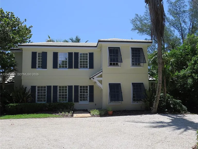 404 S Beach Rd — Photo 1
