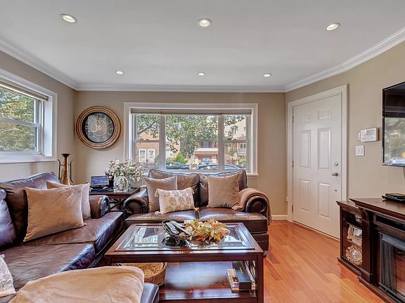 3rd image of 8981 15th Ave #1B