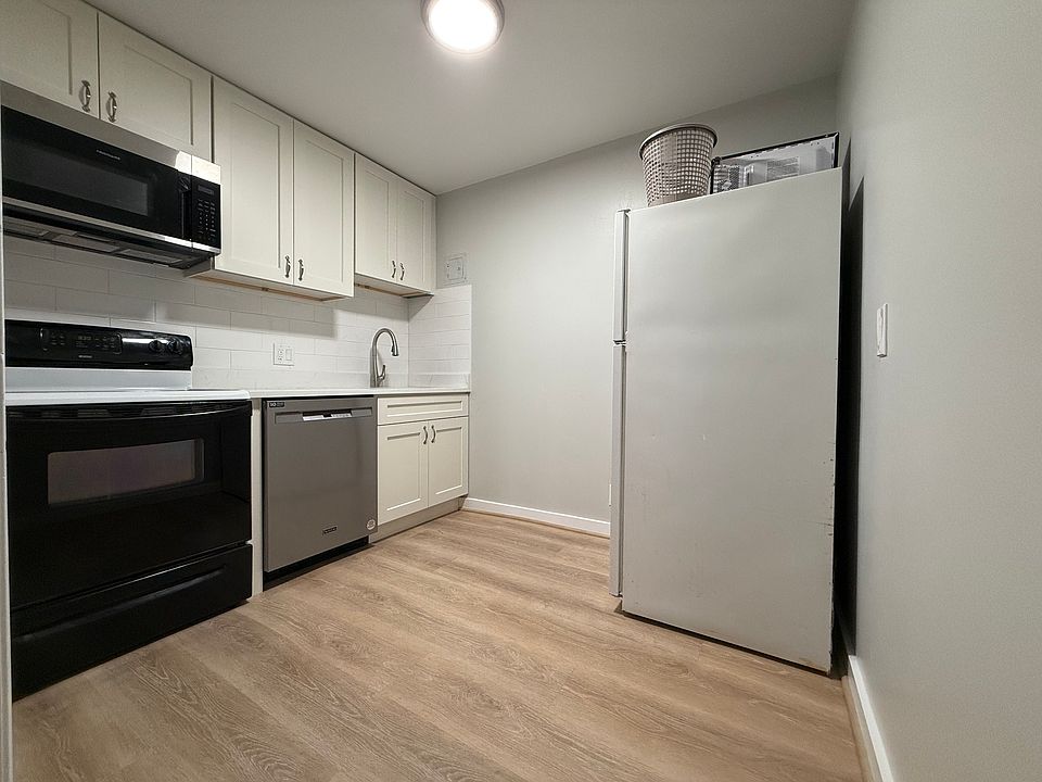 1st image of 43 Park Vale Ave #1A