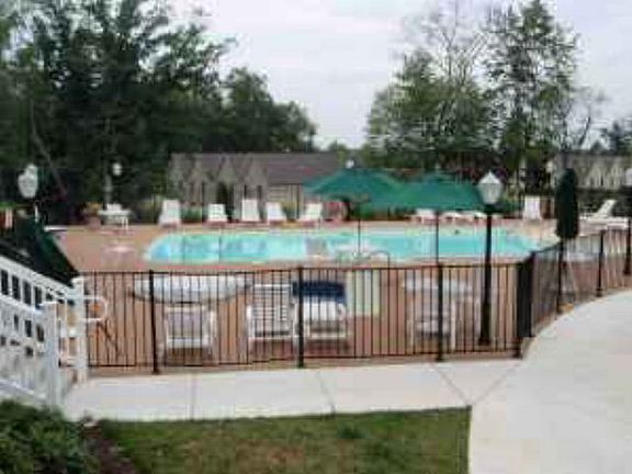 2nd image of 515 Davis Mills Dr APT 303