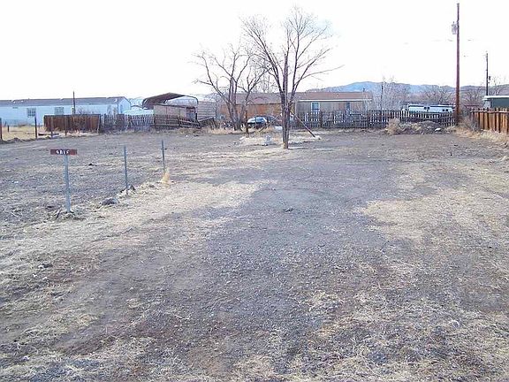 4th image of 2715 Winnemucca St