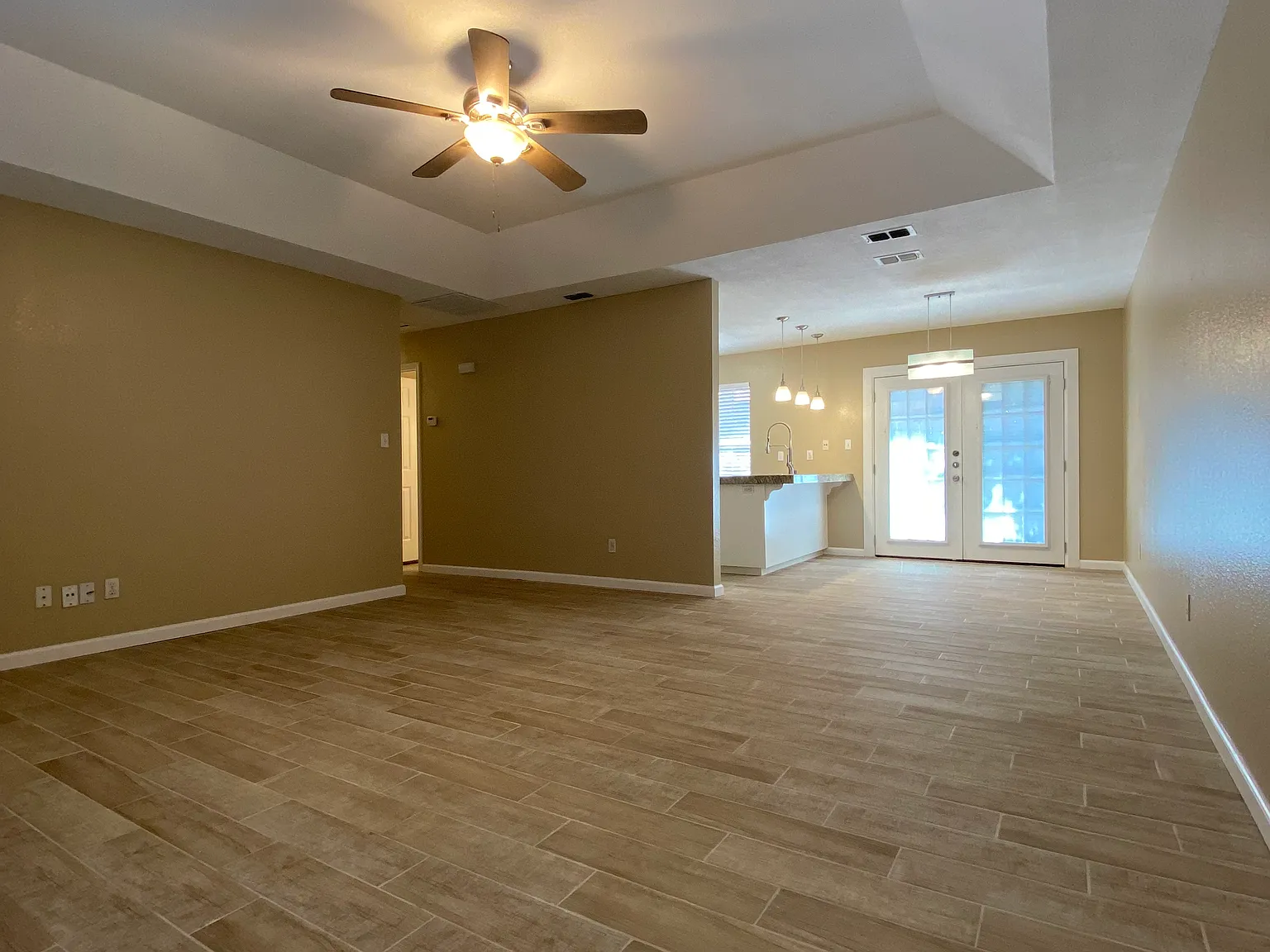 713 Mynah Ave — Photo 2