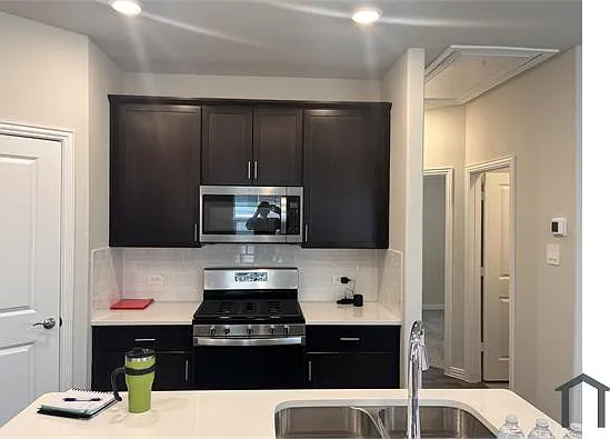 3 bed, 1533 sqft, $2,350 — Photo 4