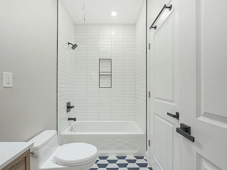 5116 Delancey St #2 — Photo 14