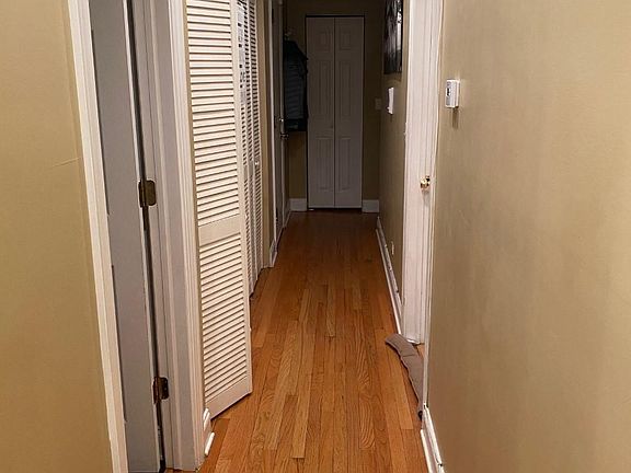3rd image of 3707 W Montrose Ave APT 3