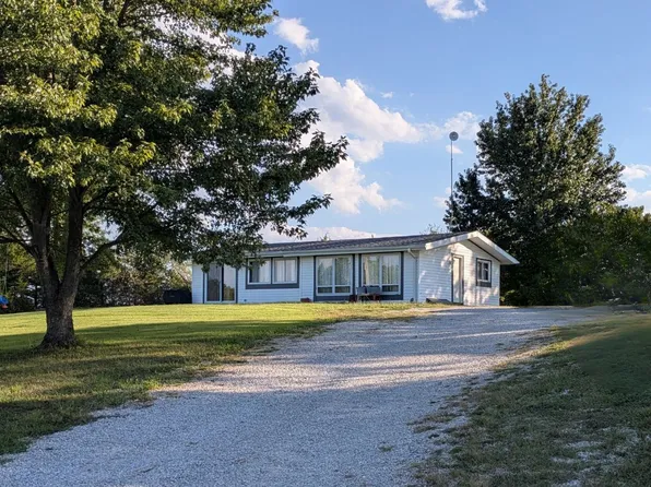 5222 Buffalo Rd, Jefferson City, MO 65101