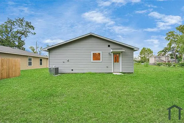1707 Kansas St — Photo 25