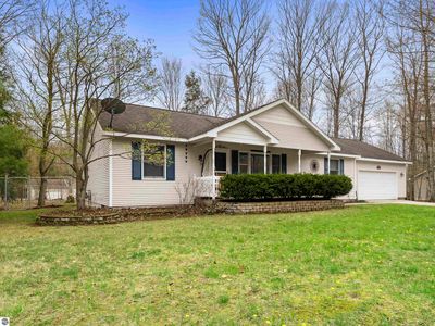 19275 Beechridge Dr, Lake Ann, MI, 49650