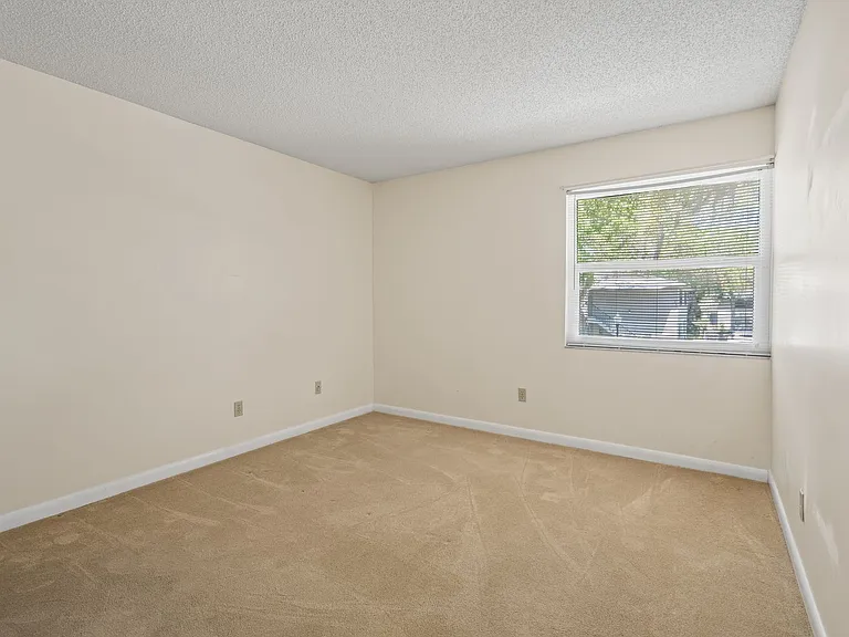 54 Veronese Ct — Photo 19