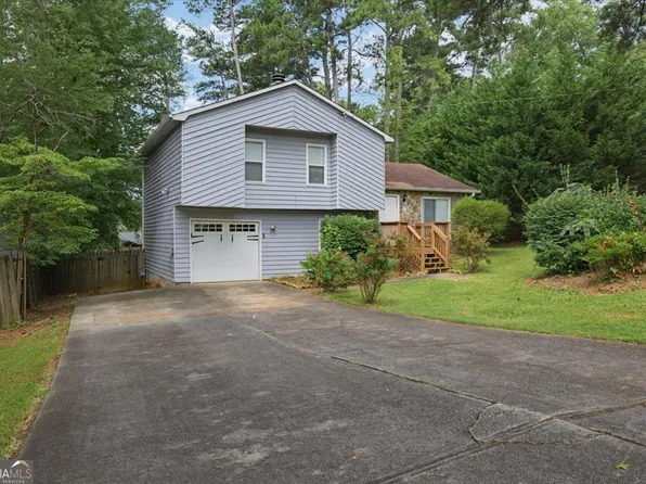 2262 New Castle Cir, Norcross, GA 30071