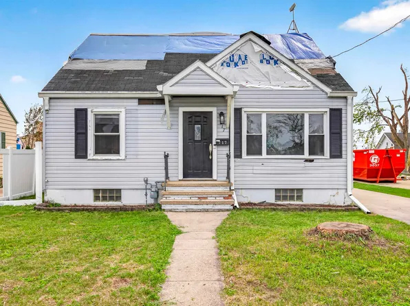 717 5th St, Menasha, WI 54952