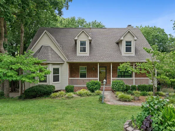 626 Knollwood Dr, La Vergne, TN 37086