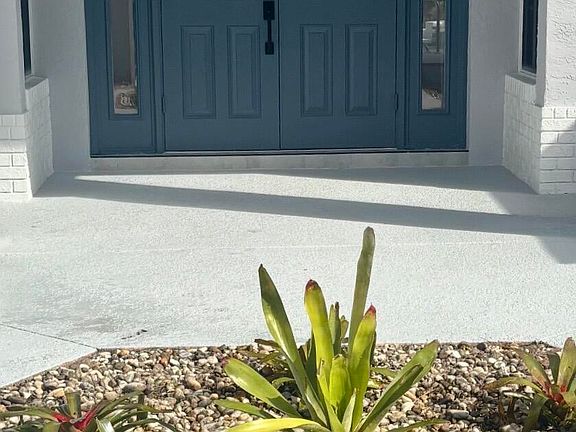 4th image of 15401 SW Palm Drive