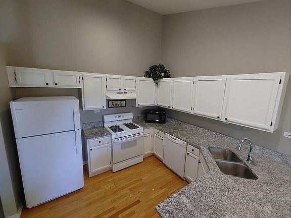 5th image of 8109 Sierra Woods Ln
