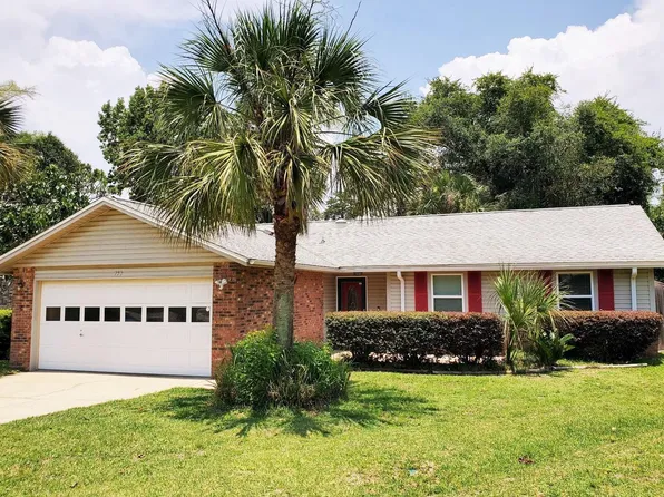 753 Saint John Cv, Niceville, FL 32578