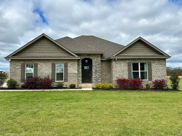 459 Ellis Rd, Wetumpka, AL 36092