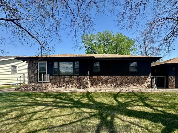 1717 N Custer Ave, Grand Island, NE 68803