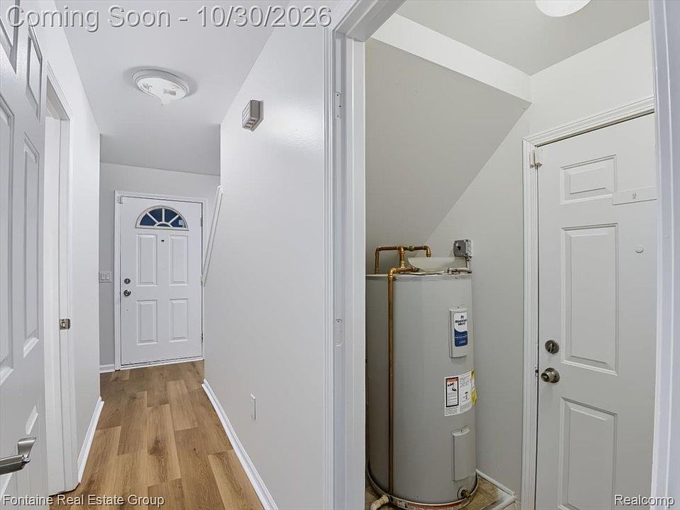 33529 Rhonswood St, photo 15