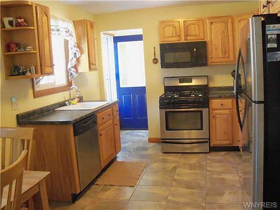 5th image of 6647 Hamilton Dr