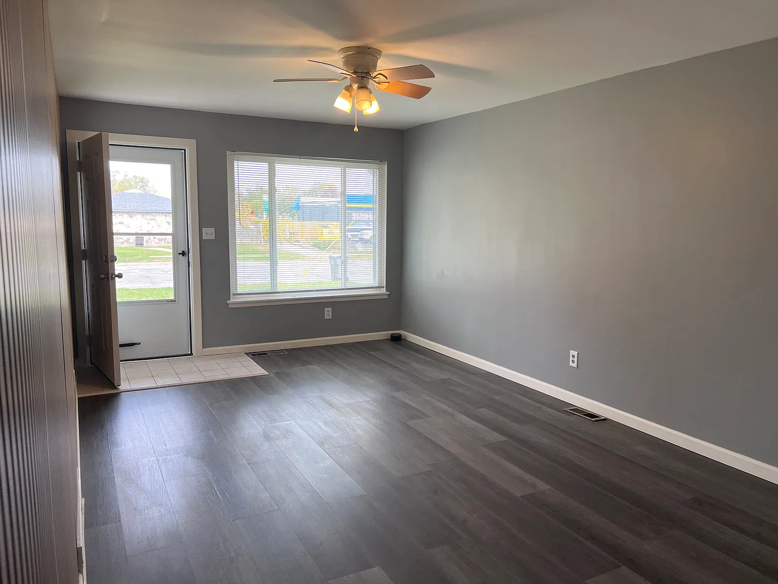 2 bed, 1100 sqft, $1,500 — Photo 3