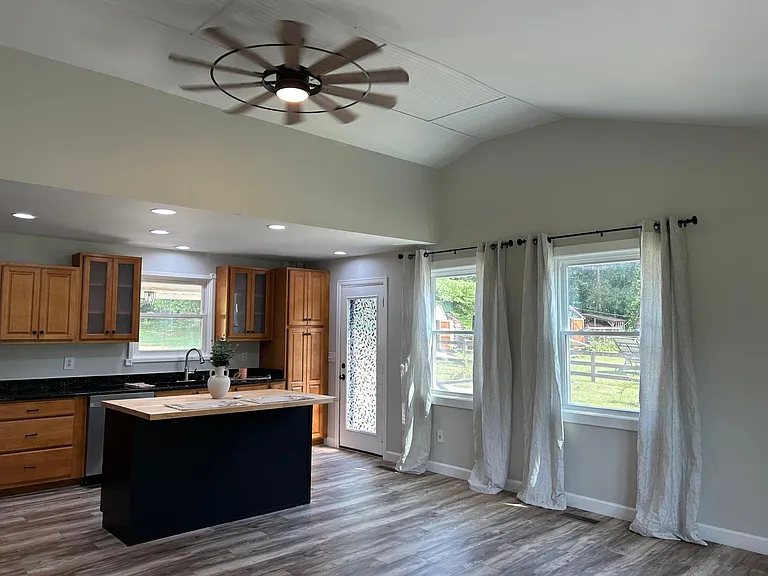 2632 Owens Dr — Photo 4
