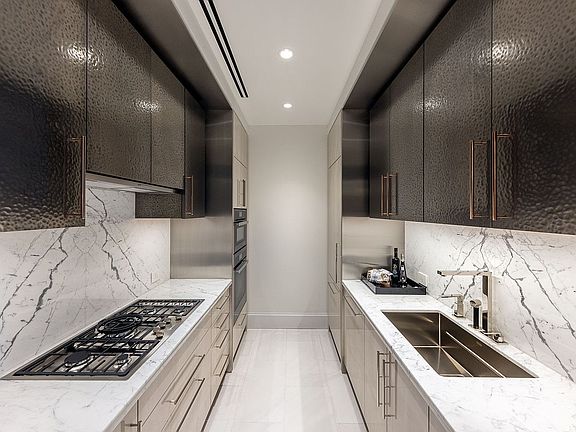 3rd image of 217 W 57th St APT 66N