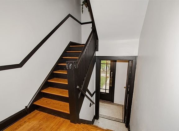 2nd image of 6509 N Campbell Ave