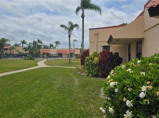 1985 NE Collins Cir APT 2-30, Jensen Beach, FL 34957