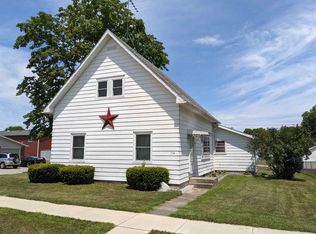 114 W Howard St, Galveston, IN