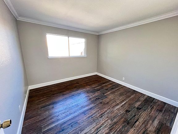 4th image of 3635 Silk Ct