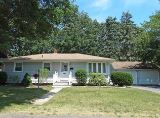25 Blossom St, Fairhaven, MA 02719