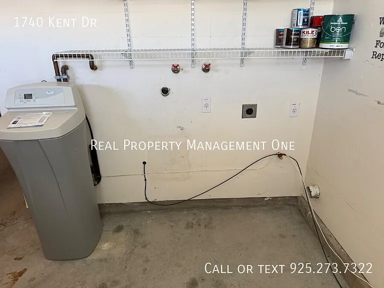 1740 Kent Dr — Photo 14