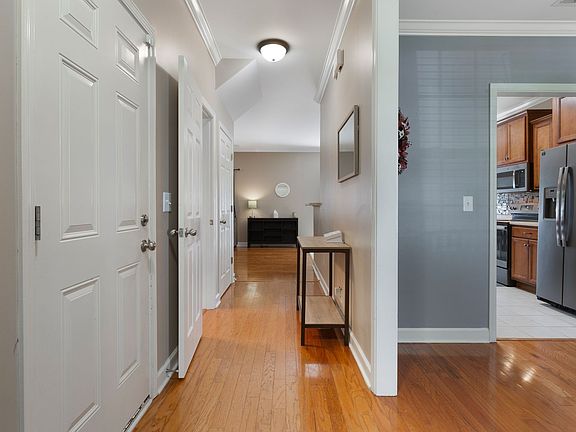 5th image of 5431 Cloister Dr