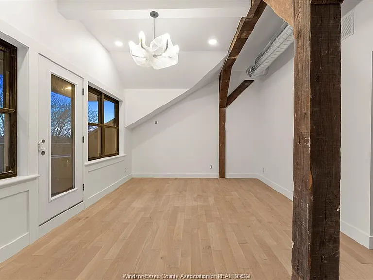247 Brock St #401 — Photo 27