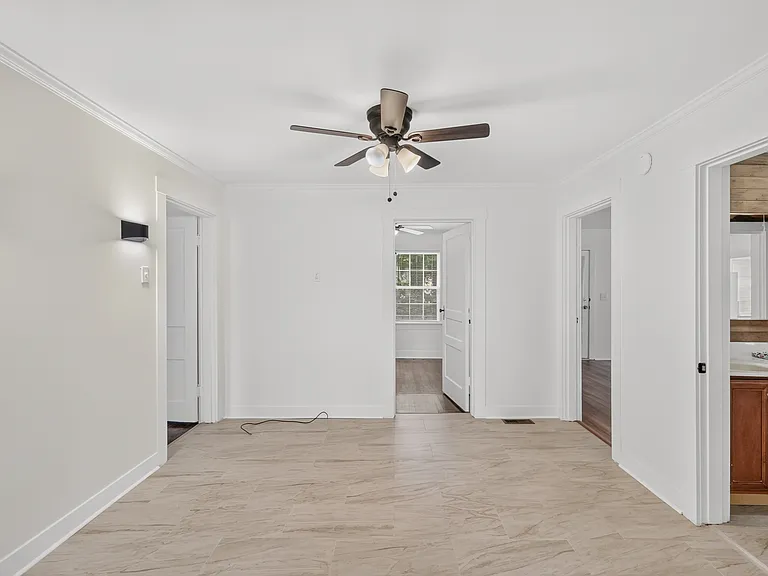 110 Woodcraft Dr — Photo 11