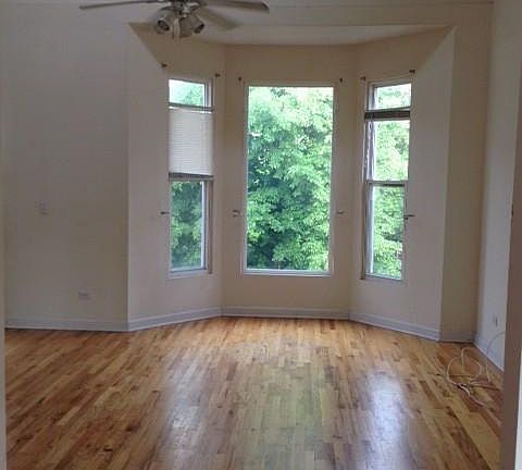 3rd image of 3417 N Janssen Ave #2FTT