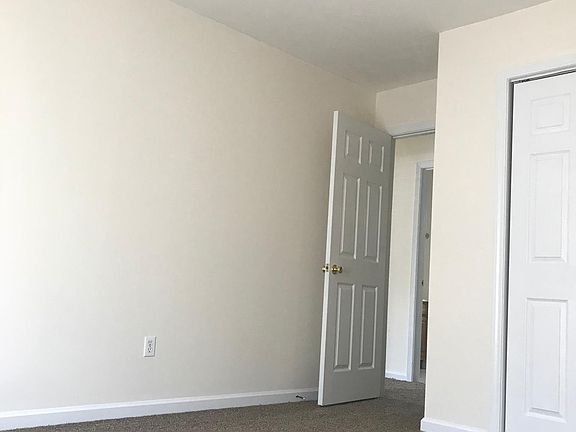 5th image of 836A Barbara St #A