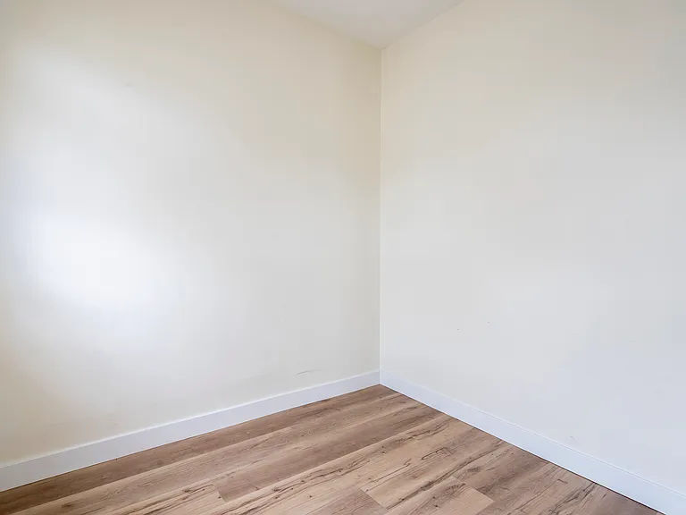 1116 W 19th Pl #2F — Photo 10