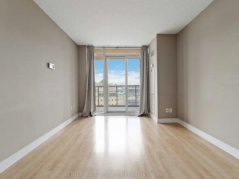 330 Burnhamthorpe Rd W #806 — Photo 18