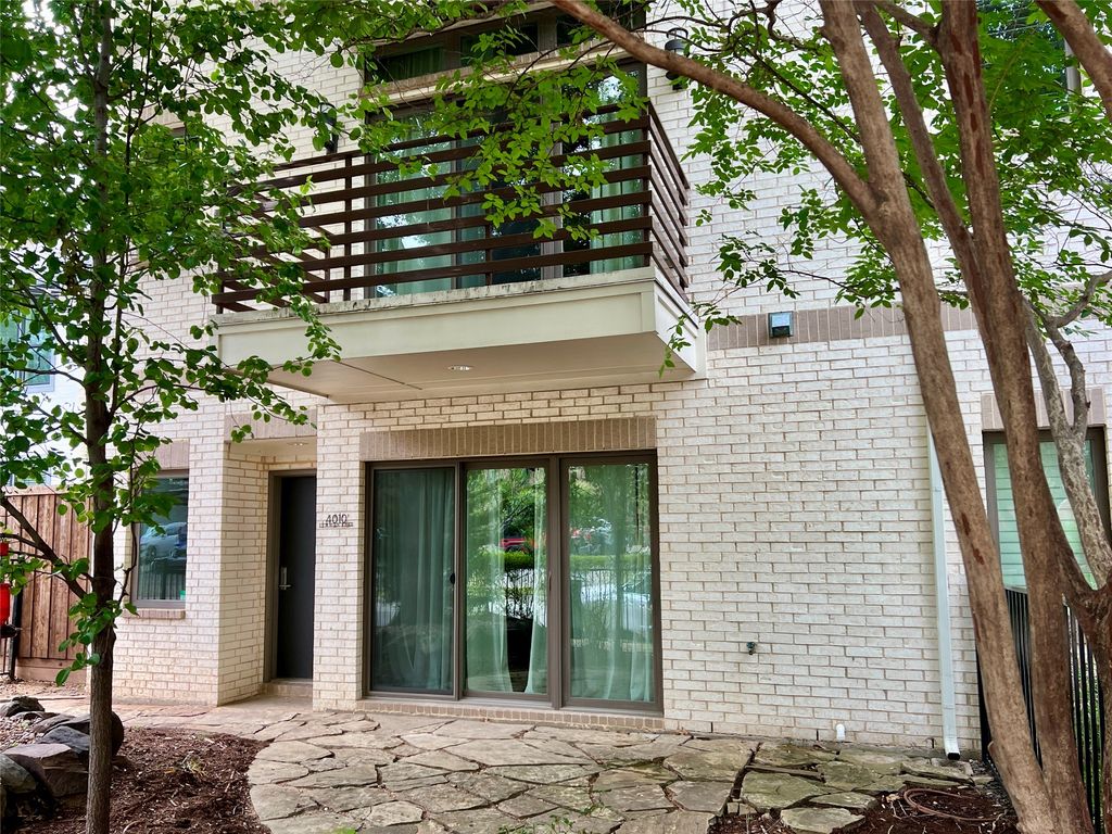 4010 Lemmon Tree Pl, Dallas, TX - View 2
