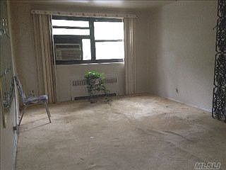 4th image of 19919 21st Ave