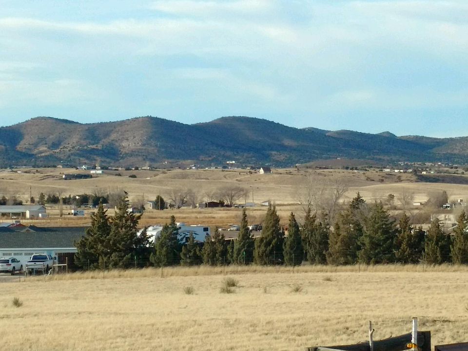 1st image of 2305 S Road 1 E