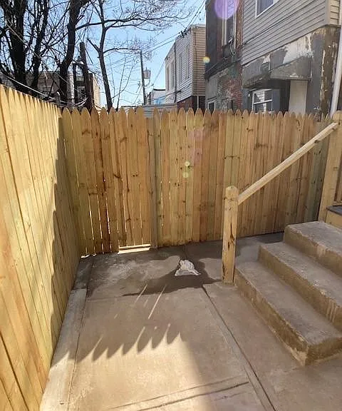 207 E Cambria St — Photo 10