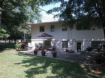 2nd image of 431 Tailholt Ln
