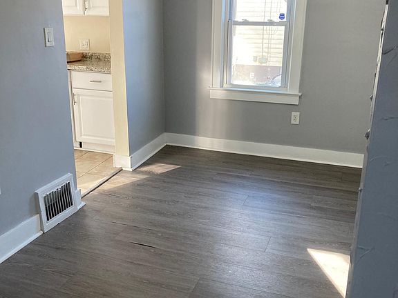 4th image of 2831 6th St