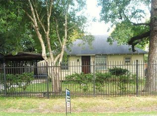 10850 Somerset Ln, Houston, TX 77093